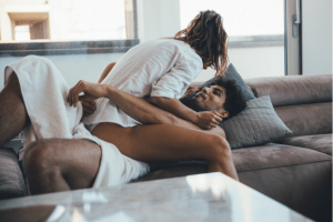 Ma première fois avec un homme et un sex toy